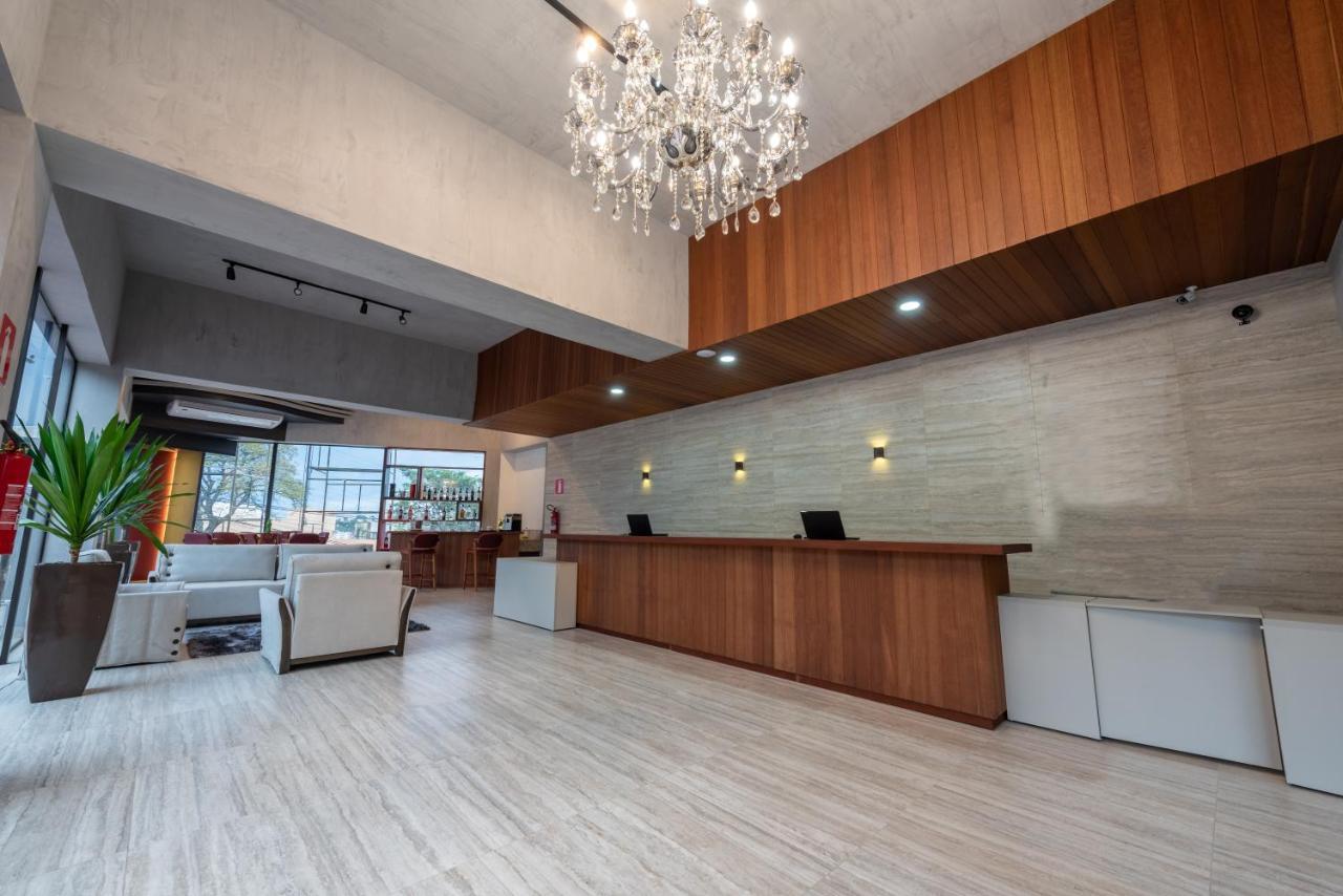 Via Garden Varginha Hotel Dış mekan fotoğraf